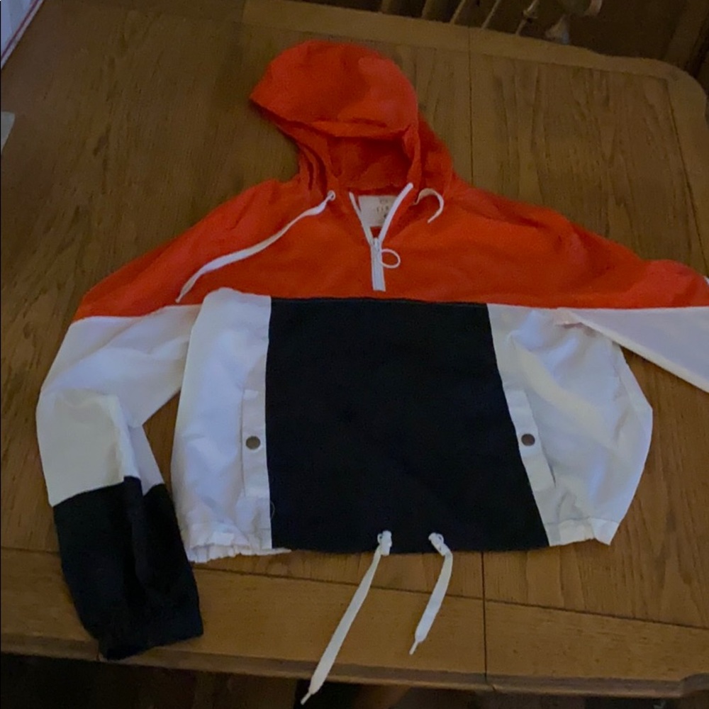 Windbreaker pullover by Zine
